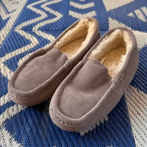 Dream Pair Größe 8 graue Damen Hausschuhe Kunstfell Mokassins Slipper Schuhe - Bild 1 von 8