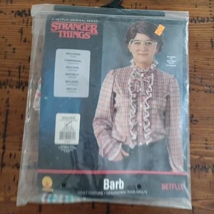 Stranger Things Netflix Barb Kostüm Hemd Größe Small kariert Rüschen Druckknopf G1 - Bild 1 von 5