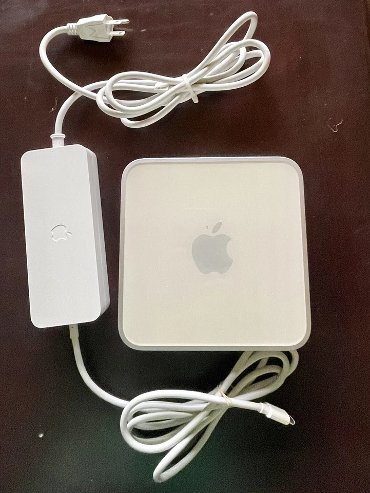 Apple Mac mini 2007 - Image 1 of 4