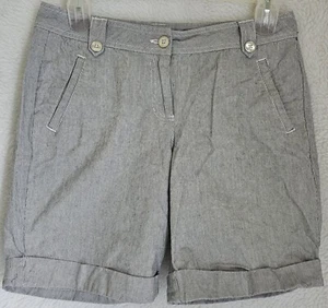 Liz Claiborne Womens Shorts Size 6 Blue White Striped - Picture 1 of 24