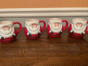 VINTAGE PORCELAIN SANTA COFFEE CUP MUGS TAIWAN SET OF 4 SANTA CLAUS COFFEE CUPS - Foto 1 di 10