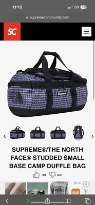 Bolsa de viaje Supreme X The North Face con tachuelas azul real.  Nuevo con etiquetas. Foto 1 de 4