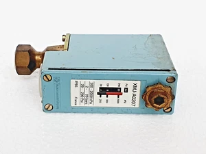 Telemecanique XMJ-A0207 Druck Schalter 290 Psi / 20 Stange # Neu - Picture 1 of 7