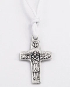 NEW AUTHENTIC POPE FRANCIS VEDELE PECTORAL CROSS PENDANT FIRST COMMUNION GIFT - Picture 1 of 3