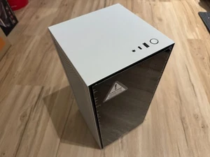 NZXT H1 ITX PC-Gehäuse Case mit Wasserkühlung - Bild 1 von 14