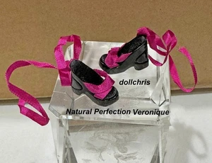 Fashion Royalty Natural Perfection Veronique Close-Up Doll SHOES New - Picture 1 of 4