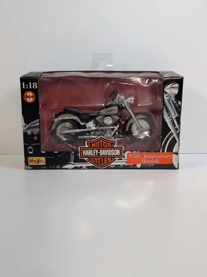 Maisto Series 3 Harley Davidson 1998 FLSTF "Fat Boy" 95º Aniversário 1:18 NOVO  - Imagem 1 de 4