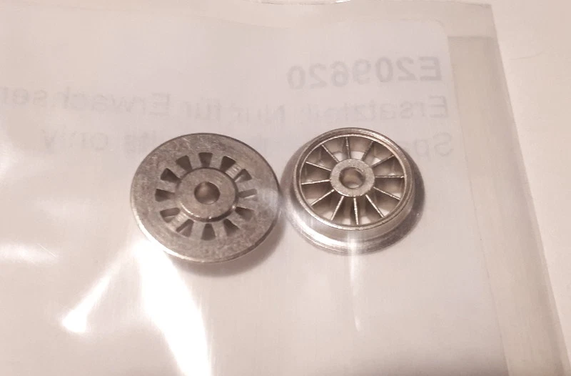 Märklin E209620 Speichenrad (2 Stück) E94 / BR 194,3022,3322 u.a.,NEU OVP,209620 - Bild 1 von 1