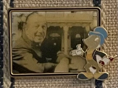 Pin DLR 100º cumpleaños serie marco de fotos Walt and Jiminy 2002 #10948 Foto 1 de 3