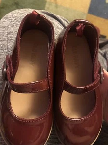 Toddler girl’s burgundy Old Navy shoes size 8 - Picture 1 of 6