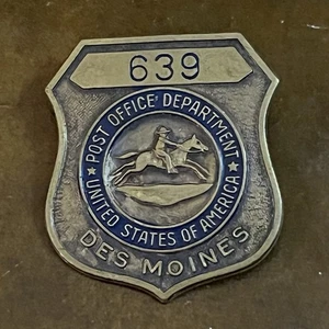 Vintage USPS US Post Office Employee ID Badge 639 - Des Moines, Iowa - Picture 1 of 6