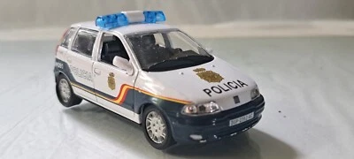 1:43 scale Fiat Punto Police diecast model Car - Image 1 of 4