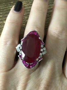 Beautiful 28.90 CT Oval Cut Red Ruby & Round CZ 935 Silver Classic Fabulous Ring - Picture 1 of 5