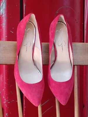 女士 Jessica Simpson 泵红色麂皮绒高跟鞋 8M 码鞋 — 第 1/4 张图片