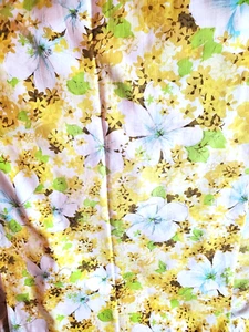 2 Vtg Pequot Pillowcases Yellow Floral Cottage Granny Core Boho USA "AS IS" READ - Picture 1 of 6