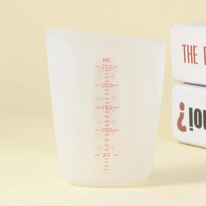 Silikon Flüssigkeit Messbecher mit Graduierung weiß Messbecher 250 ml - Bild 1 von 11
