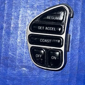 1998-2004 Lincoln Town Car Continental Steering Wheel Cruise Control Switch OEM - Picture 1 of 2