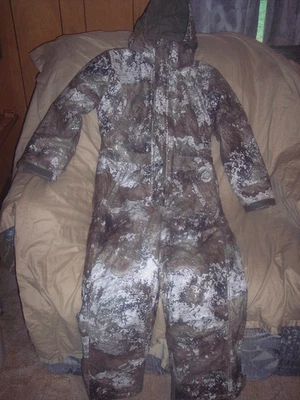 Boys Youth Camo Coveralls Insulated Camo Hunting Coveralls Strata Waterproof Med - Image 1 of 4