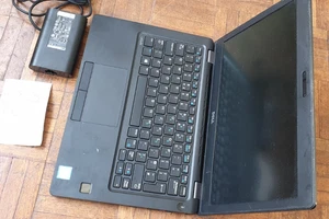 dell latitude 5280 I5-7th Gen /FAULTY SPARES / Not Been Test - Picture 1 of 15