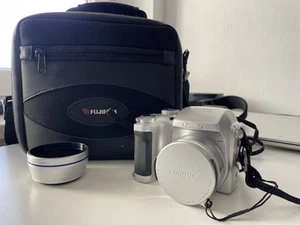 Fujifilm S304 - Bild 1 von 6