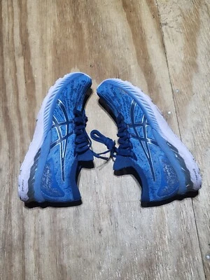 Zapatos para correr ASICS Gel-Nimbus 23 para mujer 8 tejidos, gris hilo dental/azul MAKO Foto 1 de 4