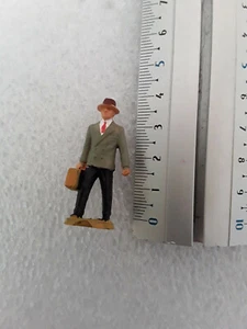Civilian Character Man Imper Suitcase Traveler Plastic Figure Starlux Jou 1 - Picture 1 of 2