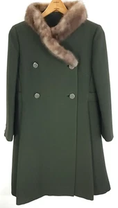 Cappotto vintage Lord & Taylor donna S?  Collo in pelliccia sintetica foderato verde look retrò - Foto 1 di 14
