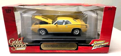 Johnny Lightning 1970 Plymouth Hemi Cuda White Lighting Gold Series - Image 1 of 4