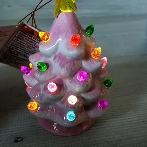 Rosa Keramik 5" Weihnachtsbaum beleuchtet Vintage inspiriert Ornament Figur NEU - Bild 1 von 5