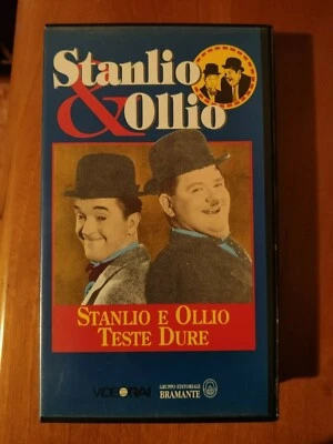STANLIO E OLLIO TESTE DURE - VHS VIDEORAI *RARA* - Immagine 1 di 4