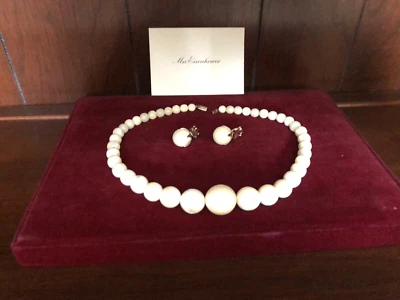 Collar vintage perteneciente a Mamie Eisenhower con pendientes a juego Foto 1 de 4