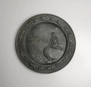 Vintage WALL HANGER PLATE The Little Mermaid of Copenhagen Metal Pewter - Picture 1 of 6
