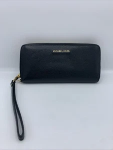 Michael Kors Jet Set Black Pebbled Leather Continental Wristlet Wallet - Picture 1 of 14