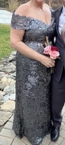 Rene Ruiz Silver Sequin Gown Size 14 - Mother of the Bride/Groom New with Tags - Picture 1 of 10