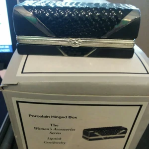 PHB MIDWEST OF CANNON FALLS Trinket LIPSTICK CASEOR JEWELERY 3 IN LONG RARE DV87 - Picture 1 of 1
