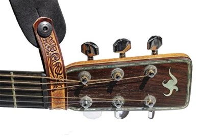 AT-2 Marrón Tallado Cuero Guitarra Acústica Correa Botón Cabezal Adaptador Para... Foto 1 de 4