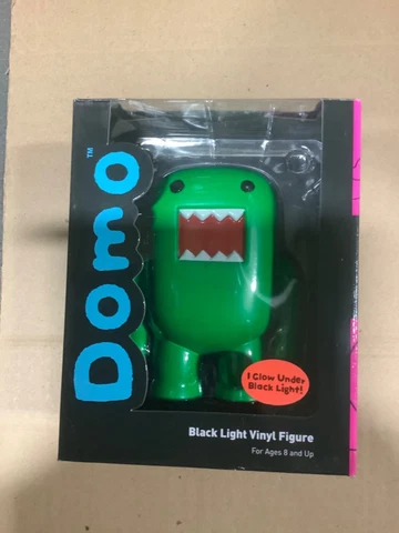 4" Domo Vinyl Figure: Black Light Green -NEW IN BOX. Glows under black light Cover
