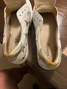 Vaneli Yolen Sport White Leather Star Sneakers Women's US Size 9 M - Picture 1 of 8