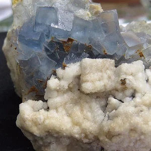 LARGE Fluorite and Calcite Crystals 1013 gr, 5" X 4" ( X8, B8) - Picture 1 of 9