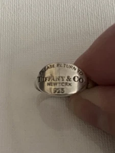 Please Return To Tiffany & Co 925 Sterling Silver Oval Tag Signet Ring Size 6 - Picture 1 of 5
