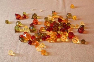 Perlen Kunststoff großes Set EIN PFUND Beutel verschiedene Herbstfarben gemischt Bulk ZP - Bild 1 von 11