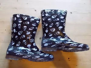 M&S Wellington Boots Flashing Lights Skull Print UK3 EU35.5 Youths BlackMix BNWT - Picture 1 of 1