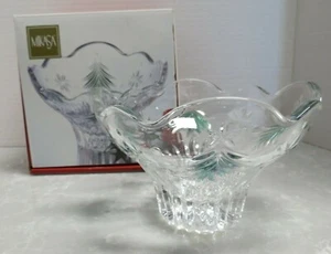 Mikasa Christmas Night Green WY602/210 Ciotola con piedi 6" in scatola originale - Foto 1 di 10