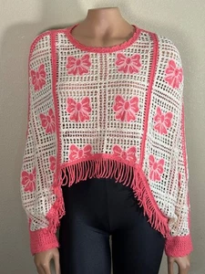 Poncho House of Harlow 1960 Crochet Tejido Chal Flecos Top Rosa Lazos Talla Única - Imagen 1 de 8