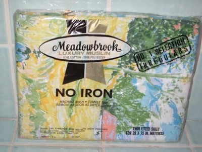 NOS Meadowbrook Floral Meadow Muslin Percale Twin Fitted Sheet - Image 1 of 3
