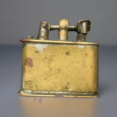 Antik Feuerzeug Table Benzin Messing Vintage Siegel Ministry Finanzen Finance   - Bild 1 von 4