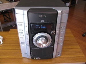 Sony HCD-GX450 3 CD/Dual Cassette Deck Stereo Receiver New Belts Works No Remote - Picture 1 of 14
