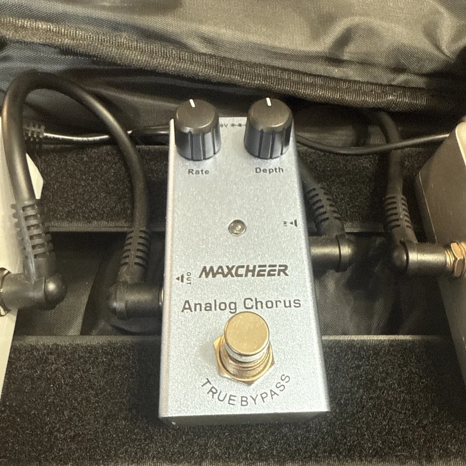 Analog Chorus mini guitar pedal - Image 1 of 1