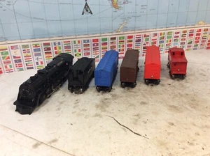 MARX - Locomotora Santa Fe 1829 y 4 vagones de carga escala 0 - Imagen 1 de 21