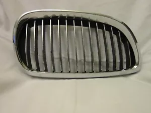BMW 3 SERIES 2006 2007 08 FRONT BUMPER RIGHT KIDNEY GRILLE OEM 224059-10 - Picture 1 of 8